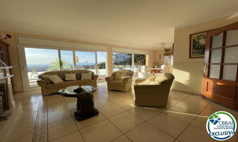 4 bedroom Finca/Country House for sale in El Mas Fumats with pool - € 780,000 (Ref: 7362924)