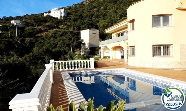 4 bedroom Finca/Country House for sale in El Mas Fumats, Roses with pool - € 780,000 (Ref: 7362924)