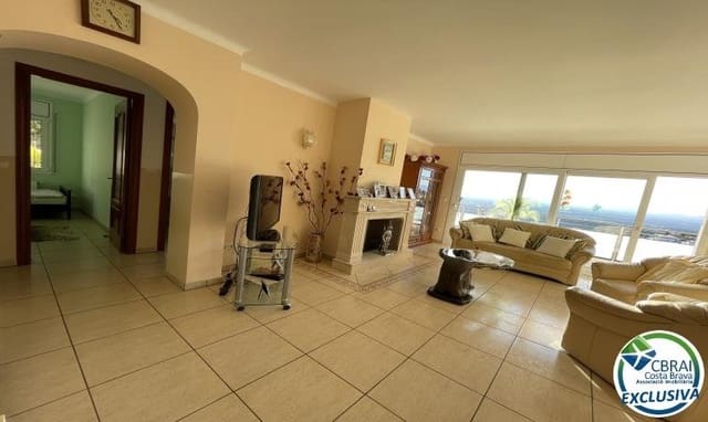 4 bedroom Finca/Country House for sale in El Mas Fumats, Roses with pool - € 780,000 (Ref: 7362924)