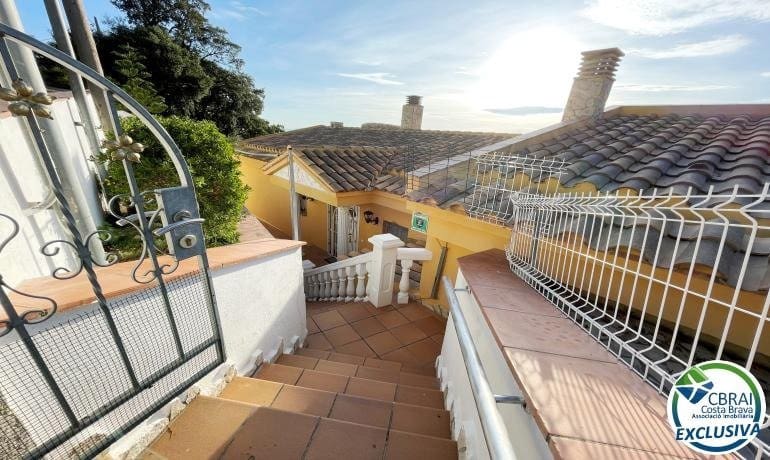 4 bedroom Finca/Country House for sale in El Mas Fumats with pool - € 780,000 (Ref: 7362924)