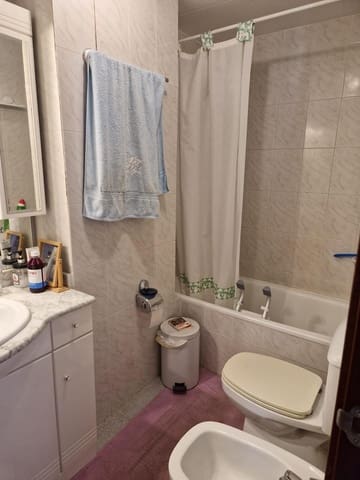 Apartamento de 2 habitaciones en Roses en venta - 150.000 € (Ref: 7508383)