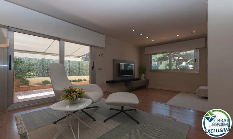 3 Zimmer Villa zu verkaufen in Roses mit Pool Garage - 675.000 € (Ref: 7521756)