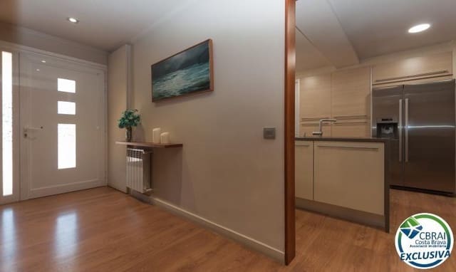 3 Zimmer Villa zu verkaufen in Roses mit Pool Garage - 675.000 € (Ref: 7521756)