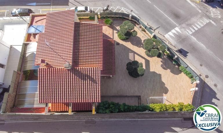 3 Zimmer Villa zu verkaufen in Roses mit Pool Garage - 675.000 € (Ref: 7521756)