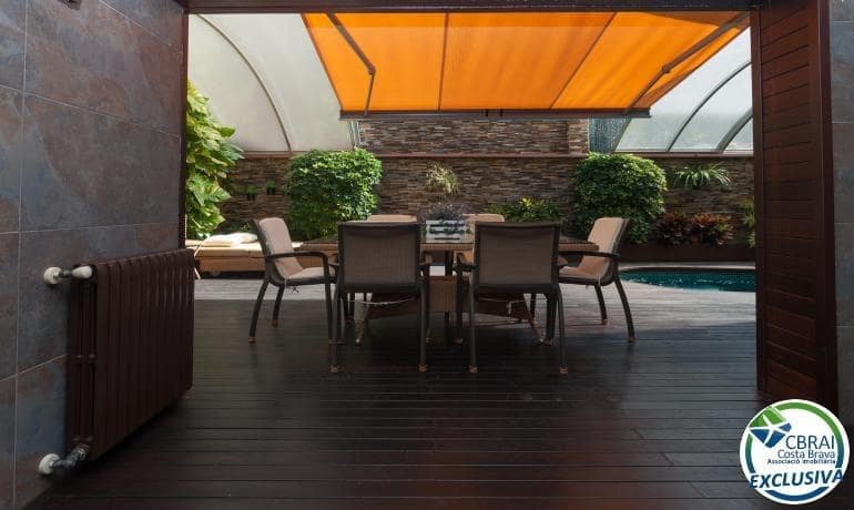 3 Zimmer Villa zu verkaufen in Roses mit Pool Garage - 675.000 € (Ref: 7521756)