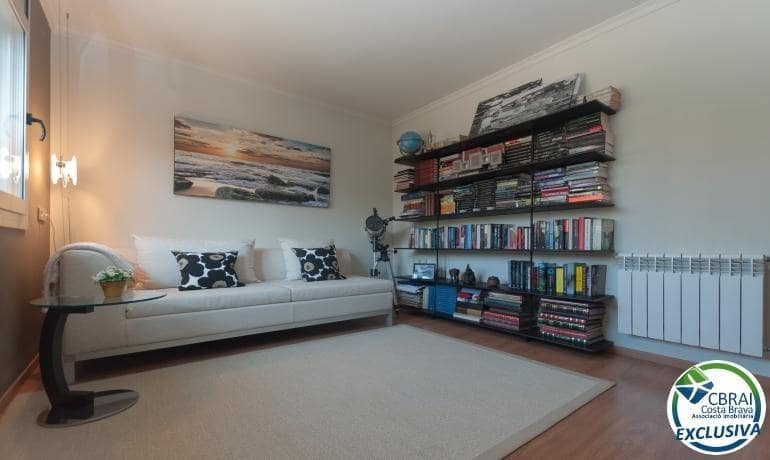 3 Zimmer Villa zu verkaufen in Roses mit Pool Garage - 675.000 € (Ref: 7521756)