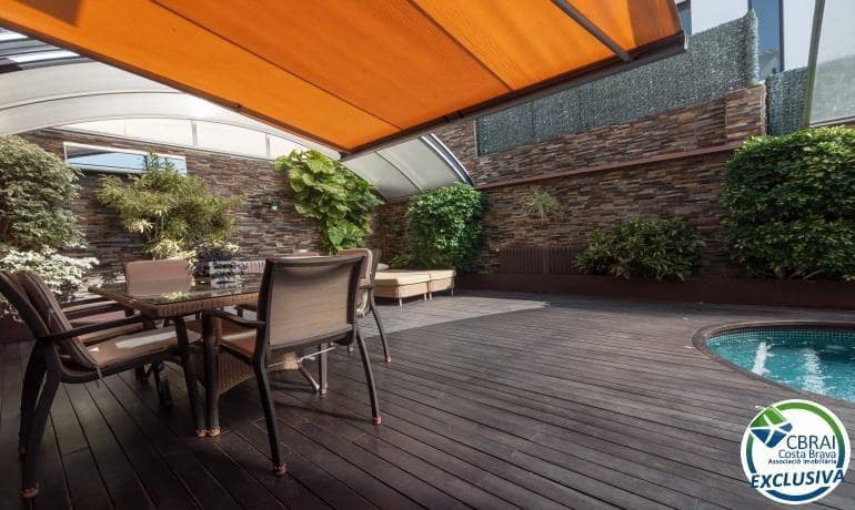 3 Zimmer Villa zu verkaufen in Roses mit Pool Garage - 675.000 € (Ref: 7521756)