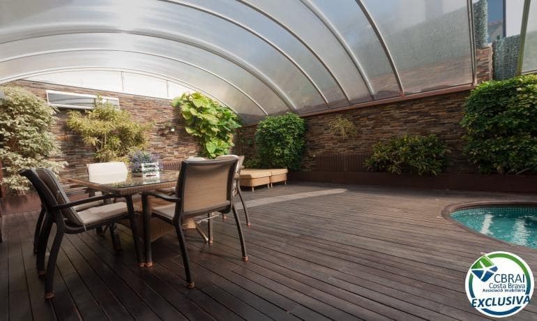 3 Zimmer Villa zu verkaufen in Roses mit Pool Garage - 675.000 € (Ref: 7521756)