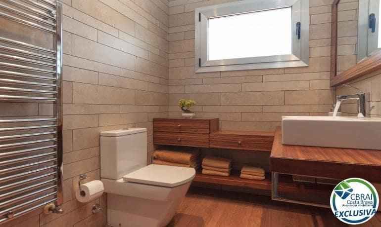 3 Zimmer Villa zu verkaufen in Roses mit Pool Garage - 675.000 € (Ref: 7521756)