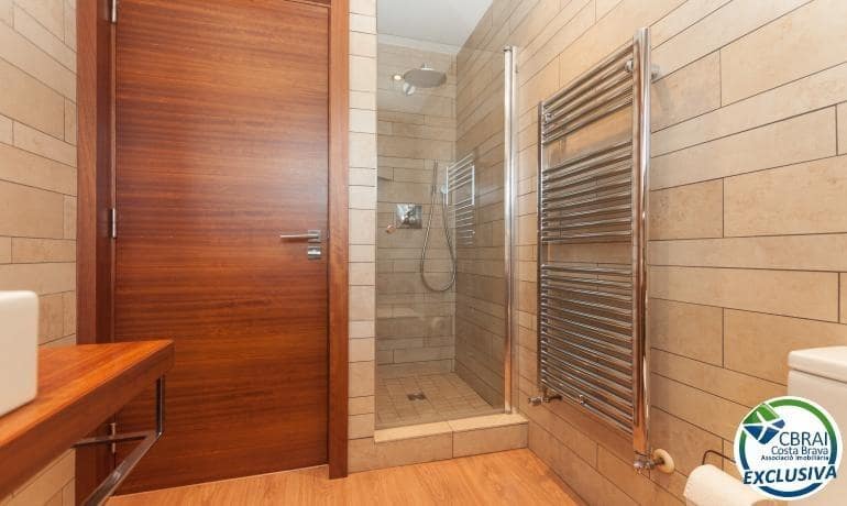 3 Zimmer Villa zu verkaufen in Roses mit Pool Garage - 675.000 € (Ref: 7521756)