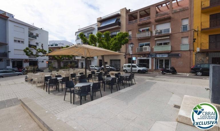 Gewerbe zu verkaufen in Roses - 746.000 € (Ref: 7569981)