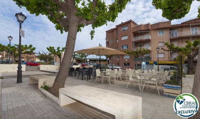 Gewerbe zu verkaufen in Roses - 746.000 € (Ref: 7569981)