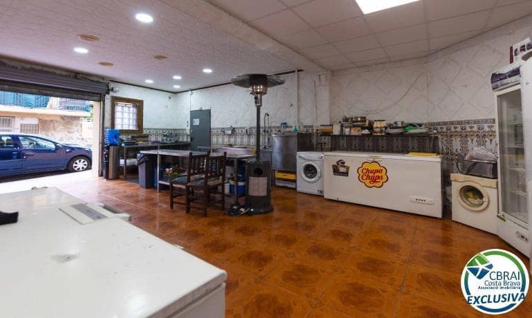 Gewerbe zu verkaufen in Roses - 746.000 € (Ref: 7569981)