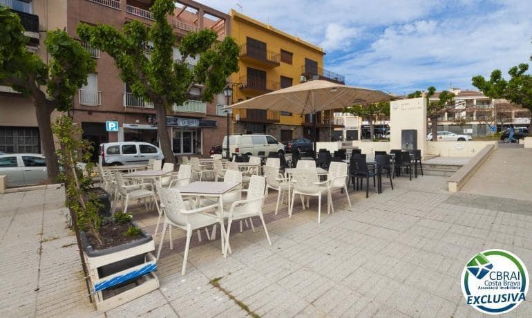 Gewerbe zu verkaufen in Roses - 746.000 € (Ref: 7569981)