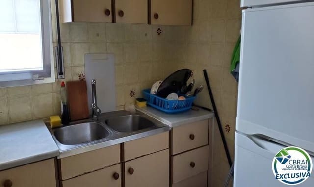 Apartamento de 2 habitaciones en Roses en venta - 180.000 € (Ref: 7670483)