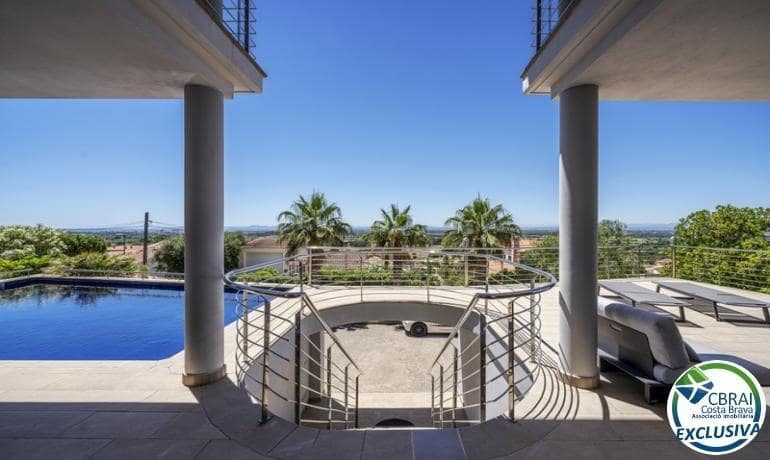 3 slaapkamer Villa te koop in Palau-saverdera met zwembad garage - € 1.180.000 (Ref: 7839763)