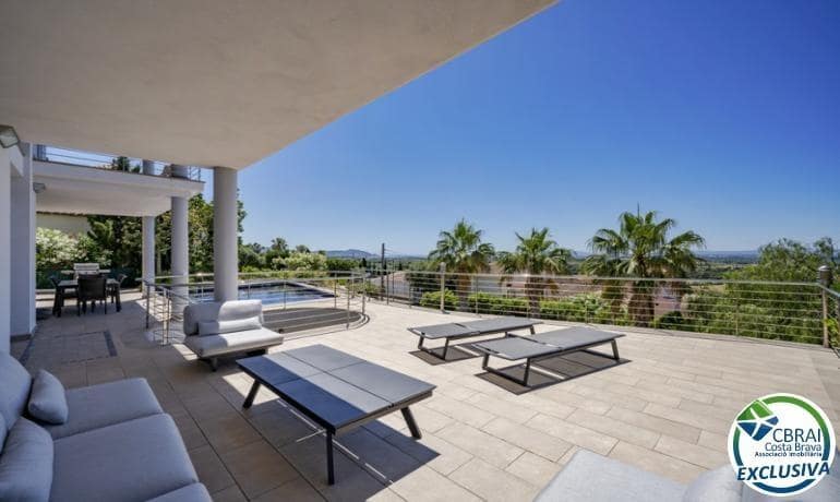 3 slaapkamer Villa te koop in Palau-saverdera met zwembad garage - € 1.180.000 (Ref: 7839763)