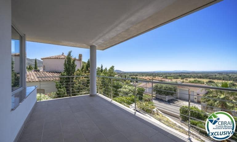 3 slaapkamer Villa te koop in Palau-saverdera met zwembad garage - € 1.180.000 (Ref: 7839763)