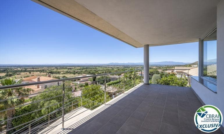 3 slaapkamer Villa te koop in Palau-saverdera met zwembad garage - € 1.180.000 (Ref: 7839763)