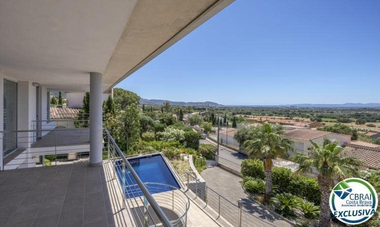 3 slaapkamer Villa te koop in Palau-saverdera met zwembad garage - € 1.180.000 (Ref: 7839763)