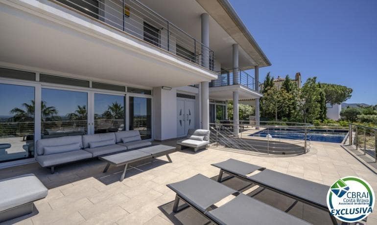 3 slaapkamer Villa te koop in Palau-saverdera met zwembad garage - € 1.180.000 (Ref: 7839763)