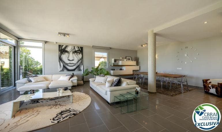 3 slaapkamer Villa te koop in Palau-saverdera met zwembad garage - € 1.180.000 (Ref: 7839763)
