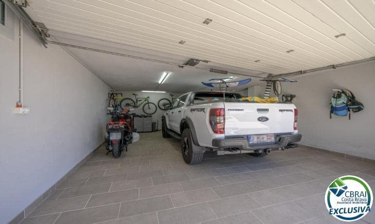 3 slaapkamer Villa te koop in Palau-saverdera met zwembad garage - € 1.180.000 (Ref: 7839763)