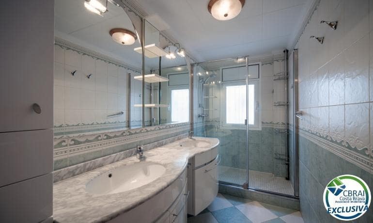 4 quarto Apartamento para venda em Roses - 249 000 € (Ref: 7896176)