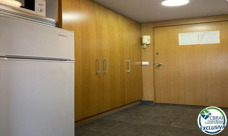 1 slaapkamer Appartement te koop in Roses met zwembad - € 160.000 (Ref: 7937225)