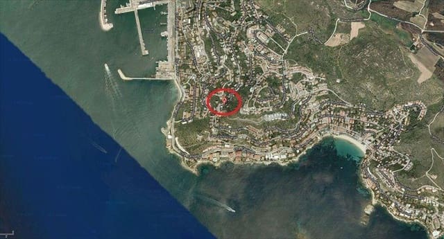 Działka budowlana na sprzedaż w Roses - 187 000 € (Ref: 7945147)