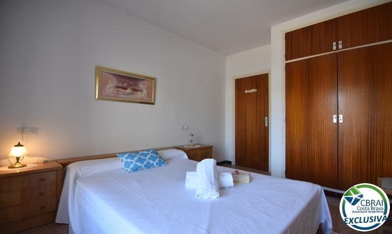 3 soveværelse Lejlighed til salg i Roses - € 179.000 (Ref: 8188221)