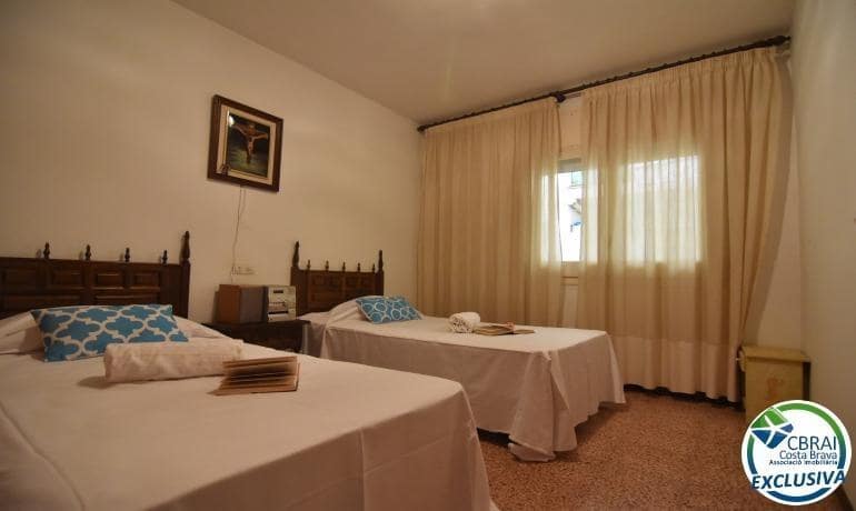 3 soveværelse Lejlighed til salg i Roses - € 179.000 (Ref: 8188221)