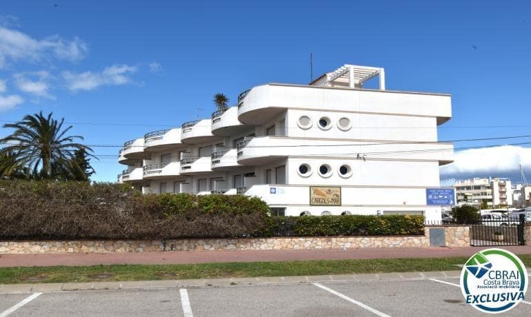 11 bedroom Terraced Villa for sale in Empuriabrava with pool garage - € 4,500,000 (Ref: 8241899)