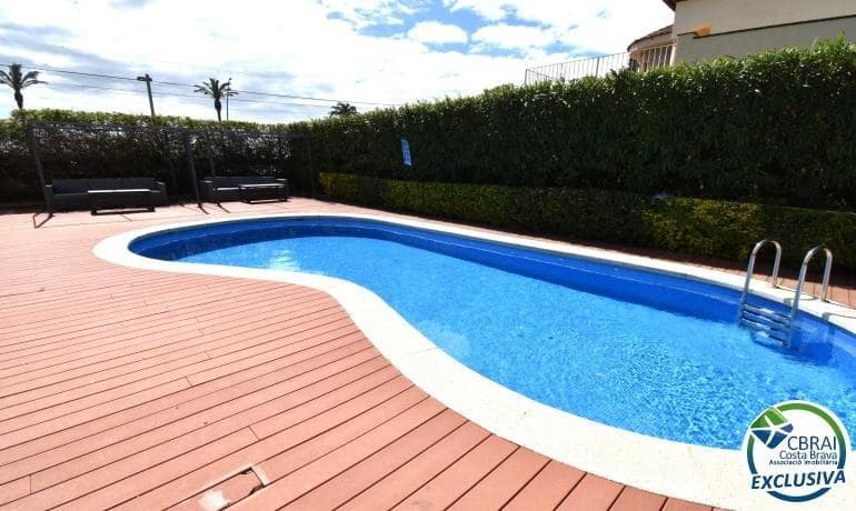 11 bedroom Terraced Villa for sale in Empuriabrava with pool garage - € 4,500,000 (Ref: 8241899)
