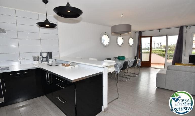 11 bedroom Terraced Villa for sale in Empuriabrava with pool garage - € 4,500,000 (Ref: 8241899)