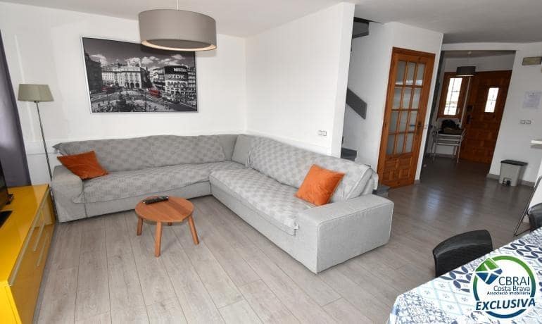 11 bedroom Terraced Villa for sale in Empuriabrava with pool garage - € 4,500,000 (Ref: 8241899)