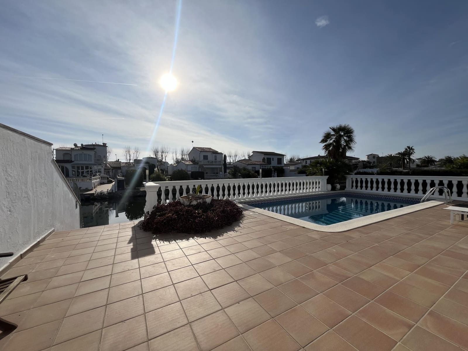 3 soverom Villa til salgs i Empuriabrava med svømmebasseng garasje - € 1 200 000 (Ref: 8327702)