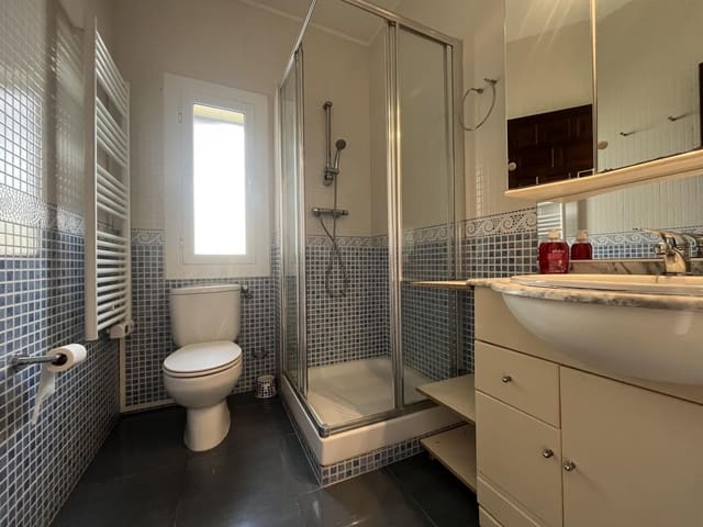 3 soverom Villa til salgs i Empuriabrava, Castelló d'Empúries med svømmebasseng garasje - € 1 200 000 (Ref: 8327702)