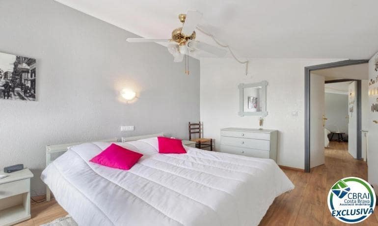 2 bedroom Apartment for sale in Empuriabrava - € 347,000 (Ref: 8333923)