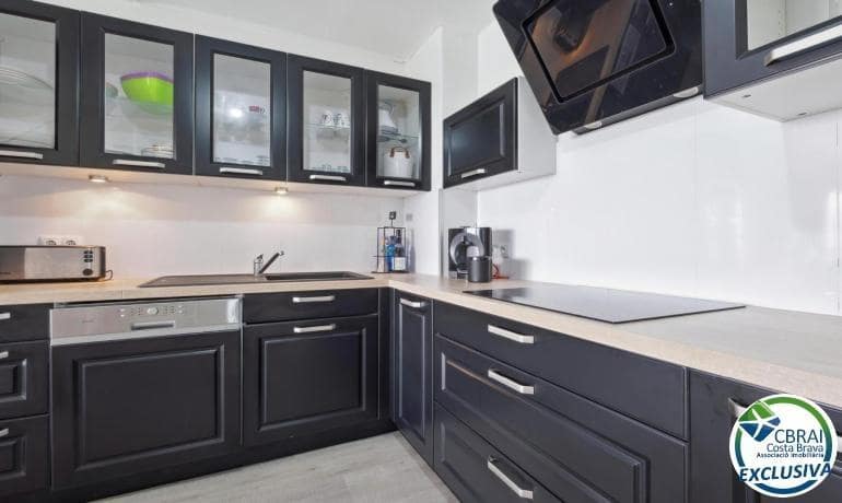 2 bedroom Apartment for sale in Empuriabrava - € 347,000 (Ref: 8333923)