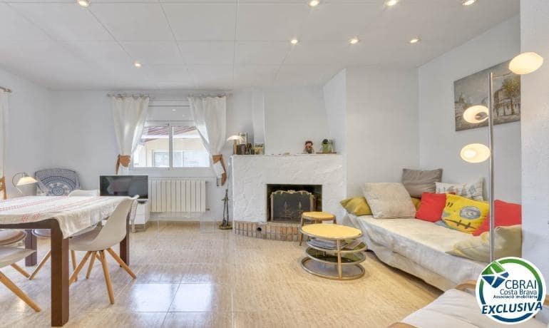 3 soveværelse Lejlighed til salg i Roses - € 319.000 (Ref: 8338069)