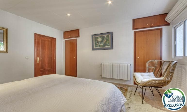 3 soveværelse Lejlighed til salg i Roses - € 319.000 (Ref: 8338069)