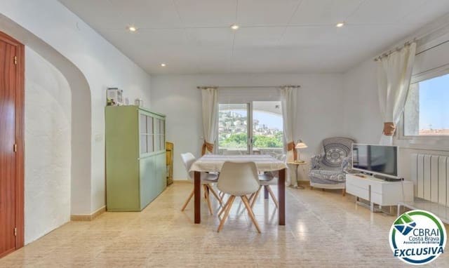 3 slaapkamer Appartement te koop in Roses - € 319.000 (Ref: 8338069)