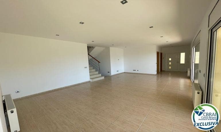 4 soveværelse Villa til salg i Roses med swimmingpool garage - € 750.000 (Ref: 8349035)