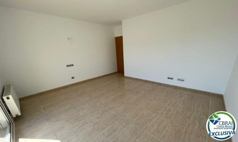 4 soveværelse Villa til salg i Roses med swimmingpool garage - € 750.000 (Ref: 8349035)