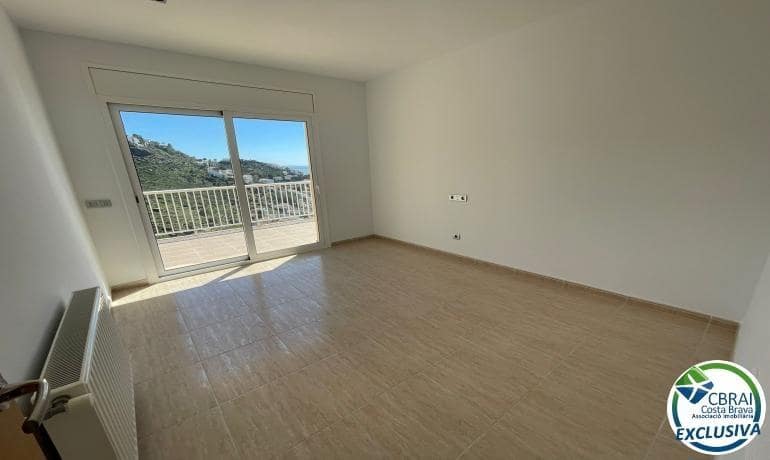 4 soveværelse Villa til salg i Roses med swimmingpool garage - € 750.000 (Ref: 8349035)