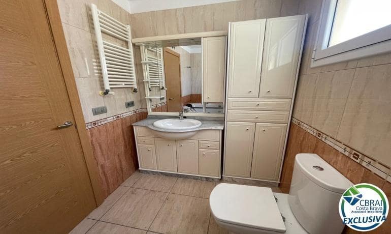 4 soveværelse Villa til salg i Roses med swimmingpool garage - € 750.000 (Ref: 8349035)