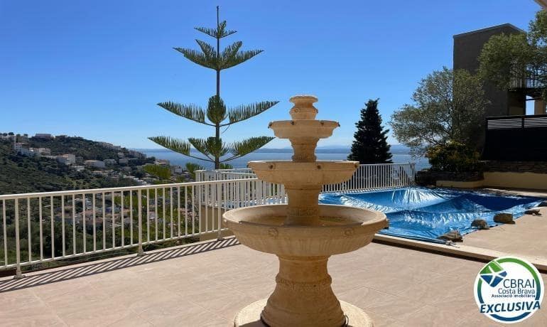 4 soveværelse Villa til salg i Roses med swimmingpool garage - € 750.000 (Ref: 8349035)