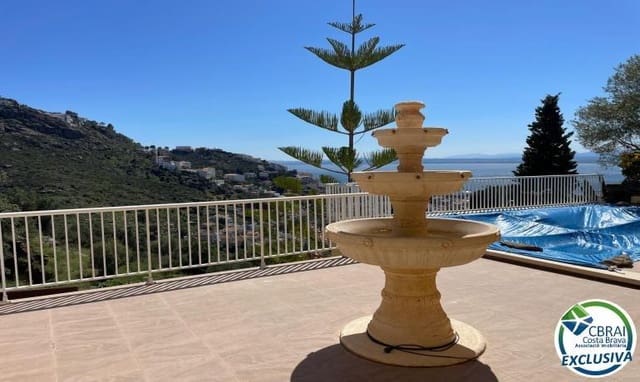 4 soveværelse Villa til salg i Roses med swimmingpool garage - € 750.000 (Ref: 8349035)