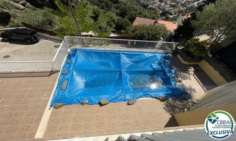 4 soveværelse Villa til salg i Roses med swimmingpool garage - € 750.000 (Ref: 8349035)